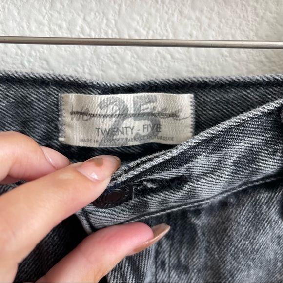 FREE PEOPLE Bottlerocket Grey Maggie Mid Rise Distressed Edgy Straight Leg Jeans - Picture 8 of 13